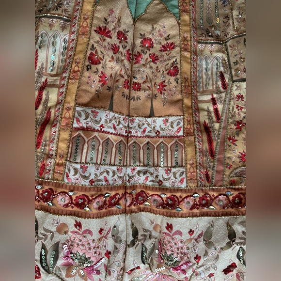 Peach Lehenga - Picture 5 of 6